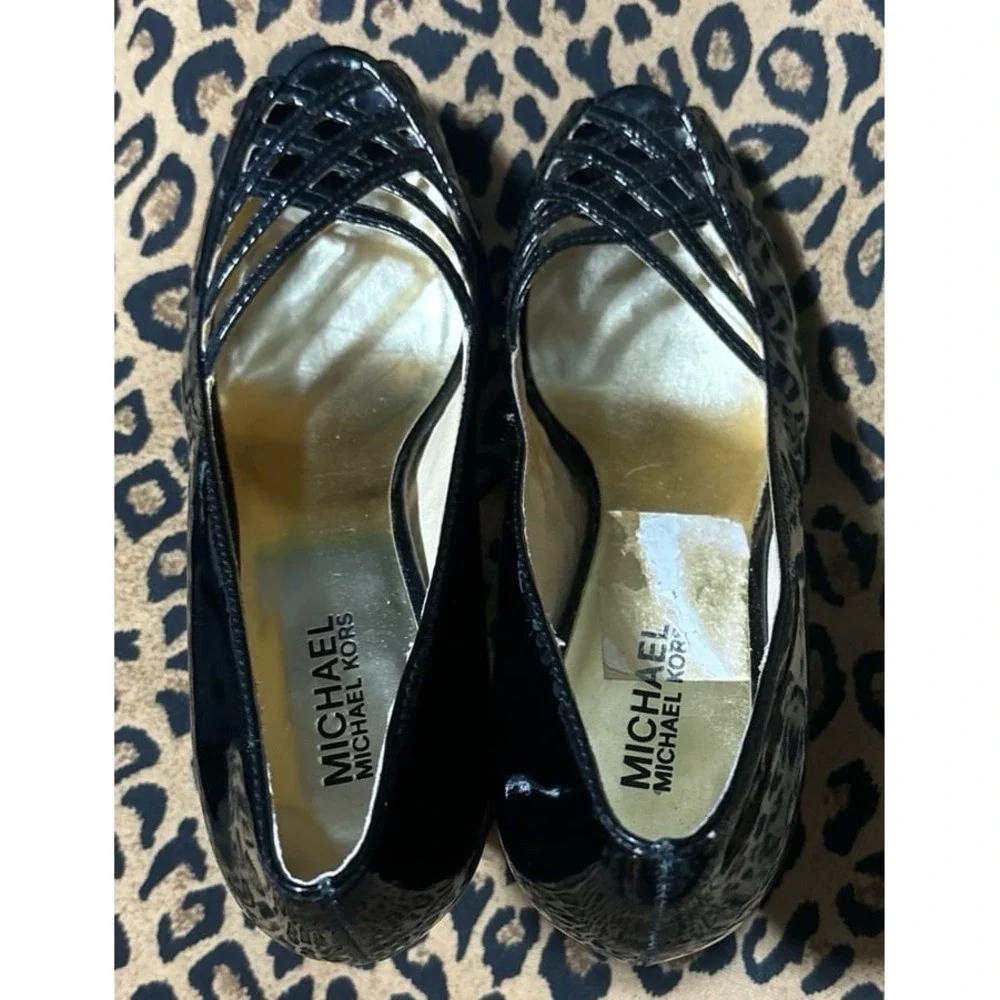 Michael Kors Black Shiny Patent Leather Platform Stiletto Pumps Heels, Size‎ 8.5